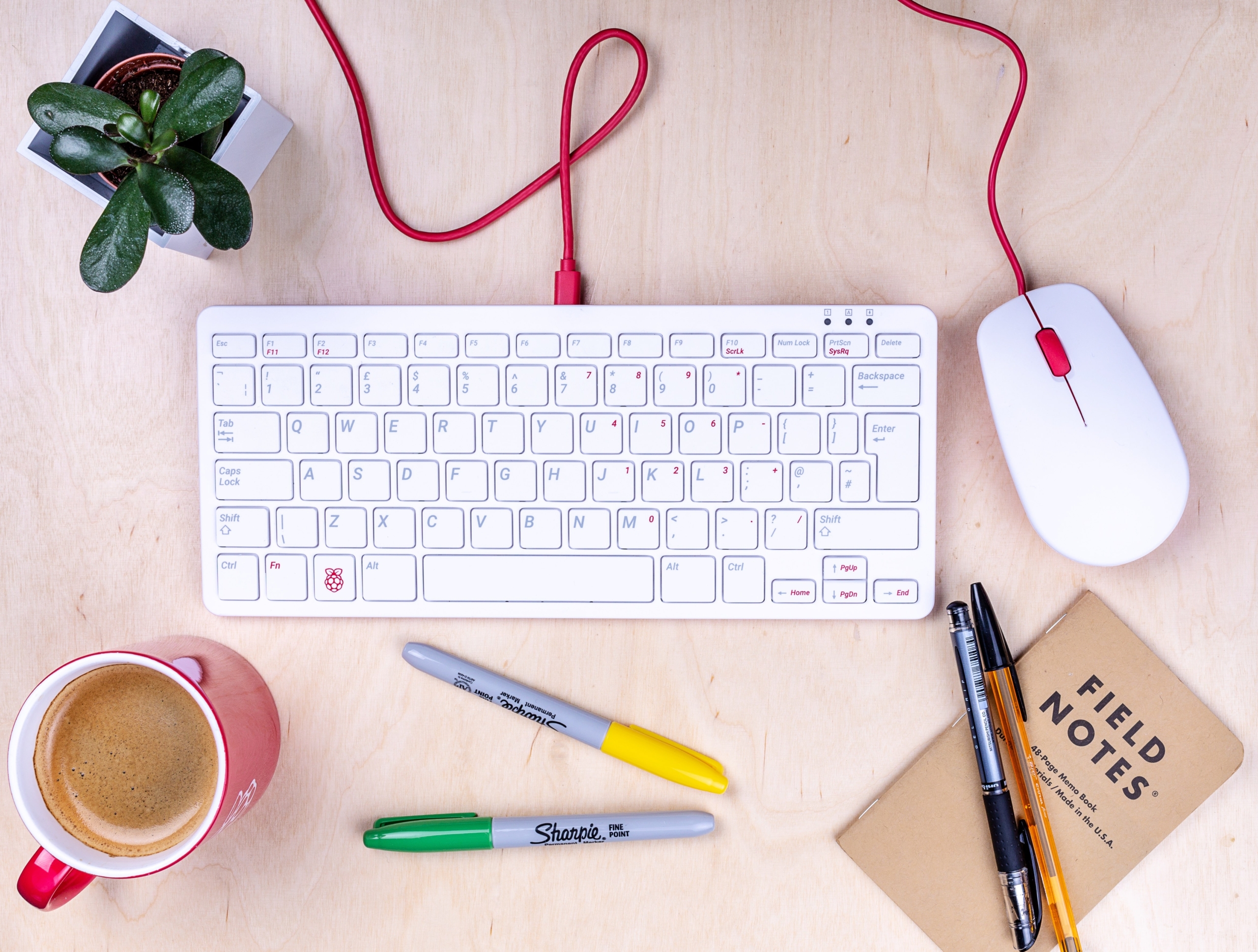 teclado-e-mouse-oficiais-do-raspberry-pi-estao-disponiveis-para-encomenda