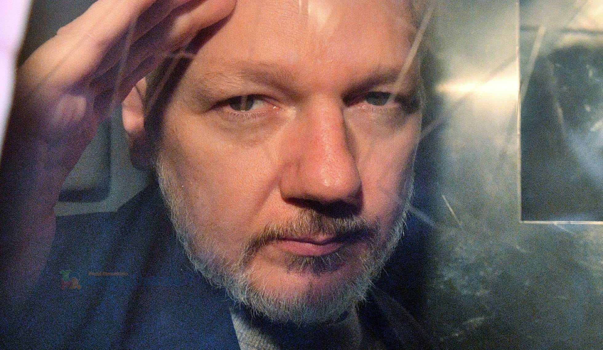 Tribunal britânico rejeita o pedido dos EUA de extraditar Julian Assange
