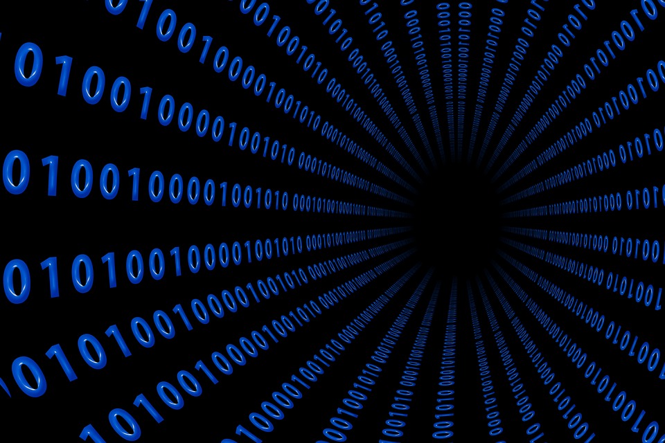 Pesquisa descobre que JavaScript continua sendo a linguagem de programação mais popular