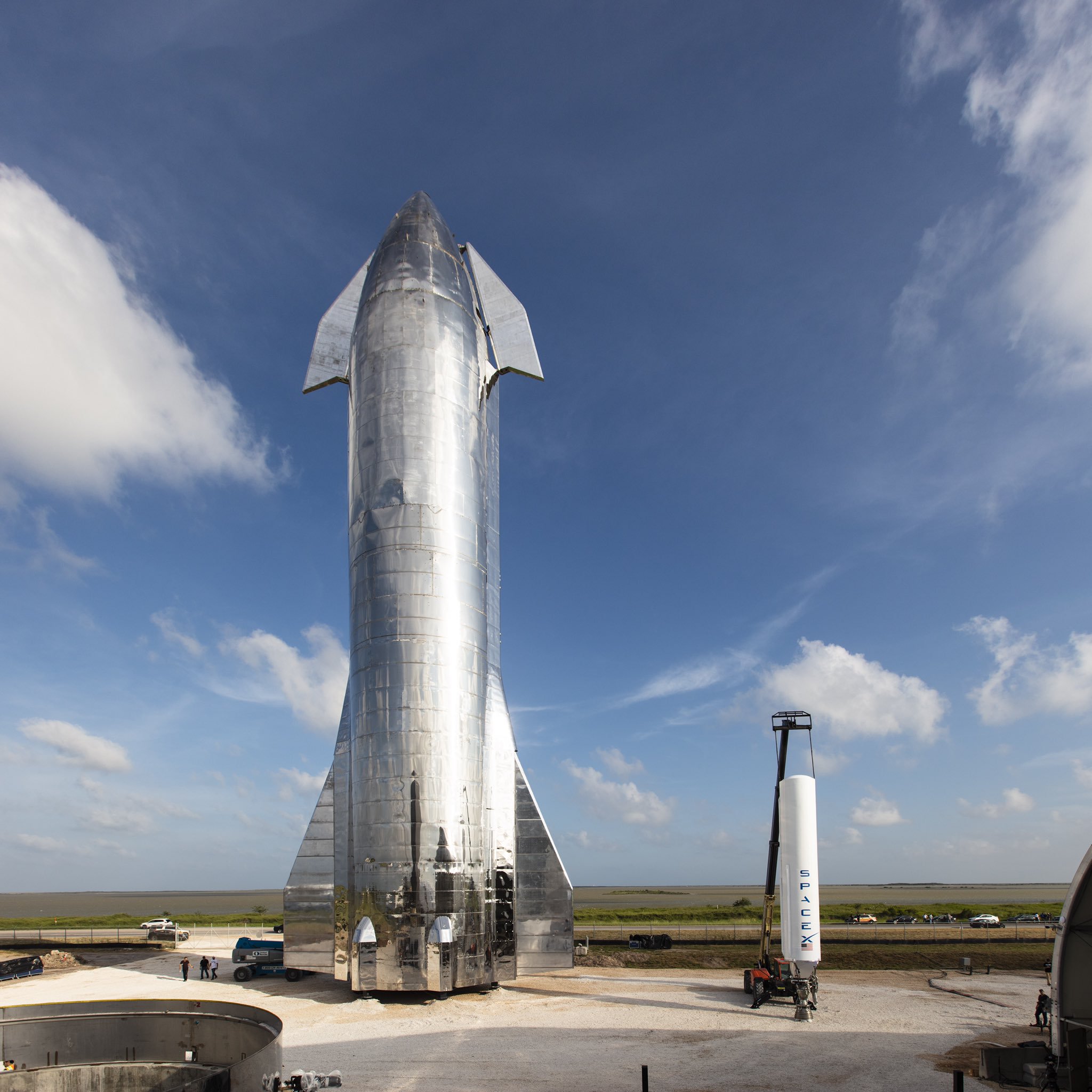 SpaceX pretende lançar mais 30.000 satélites para sua rede de internet global