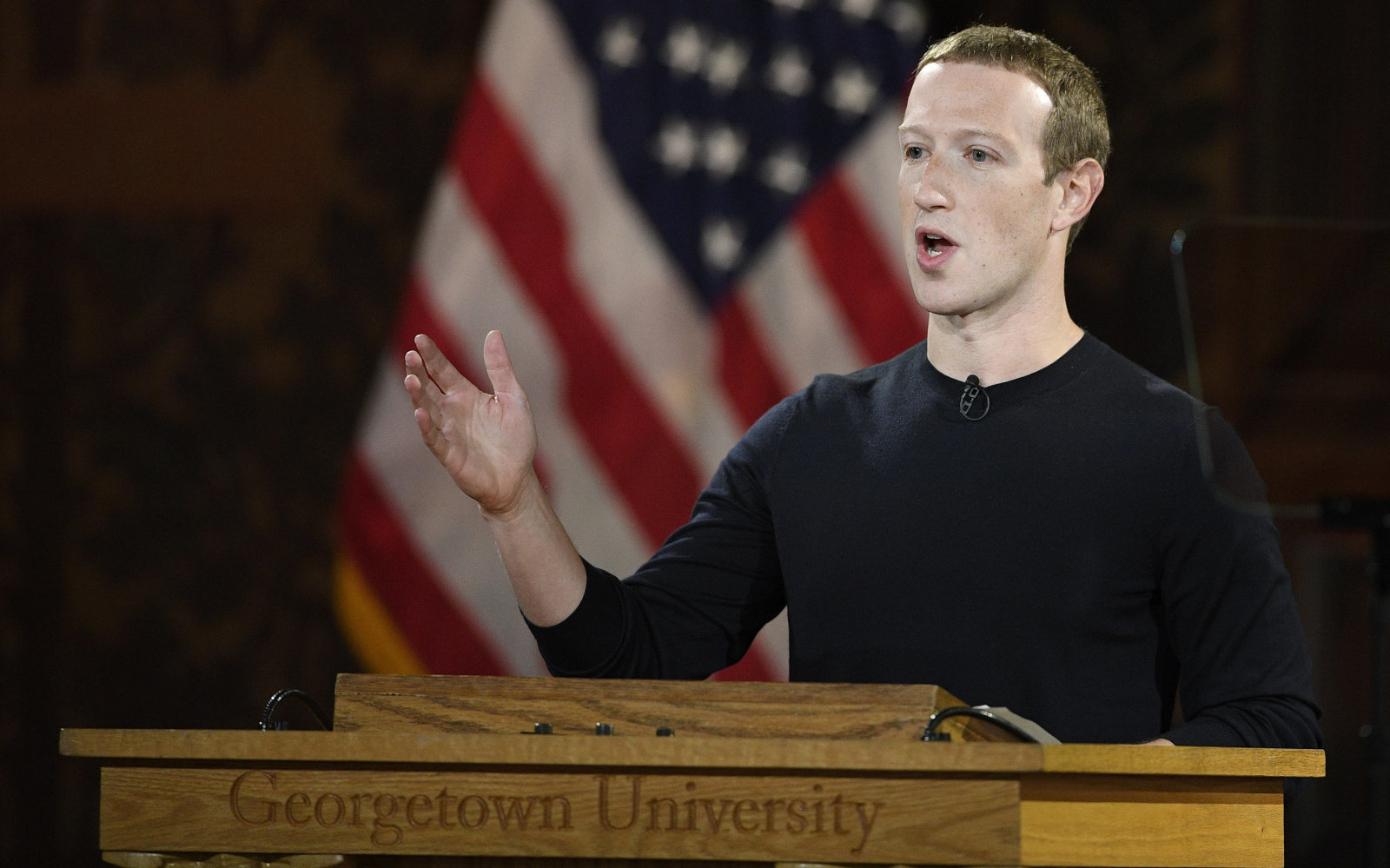 Mark Zuckerberg demite 11.000 funcionários por e-mail