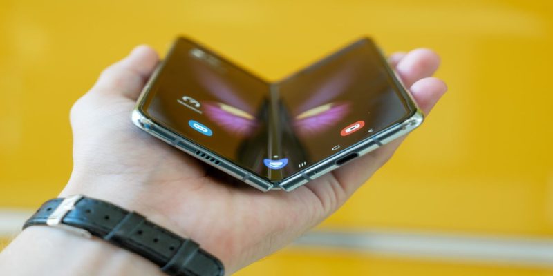 samsung-esta-fazendo-displays-dobraveis-para-google-oppo-xiaomi
