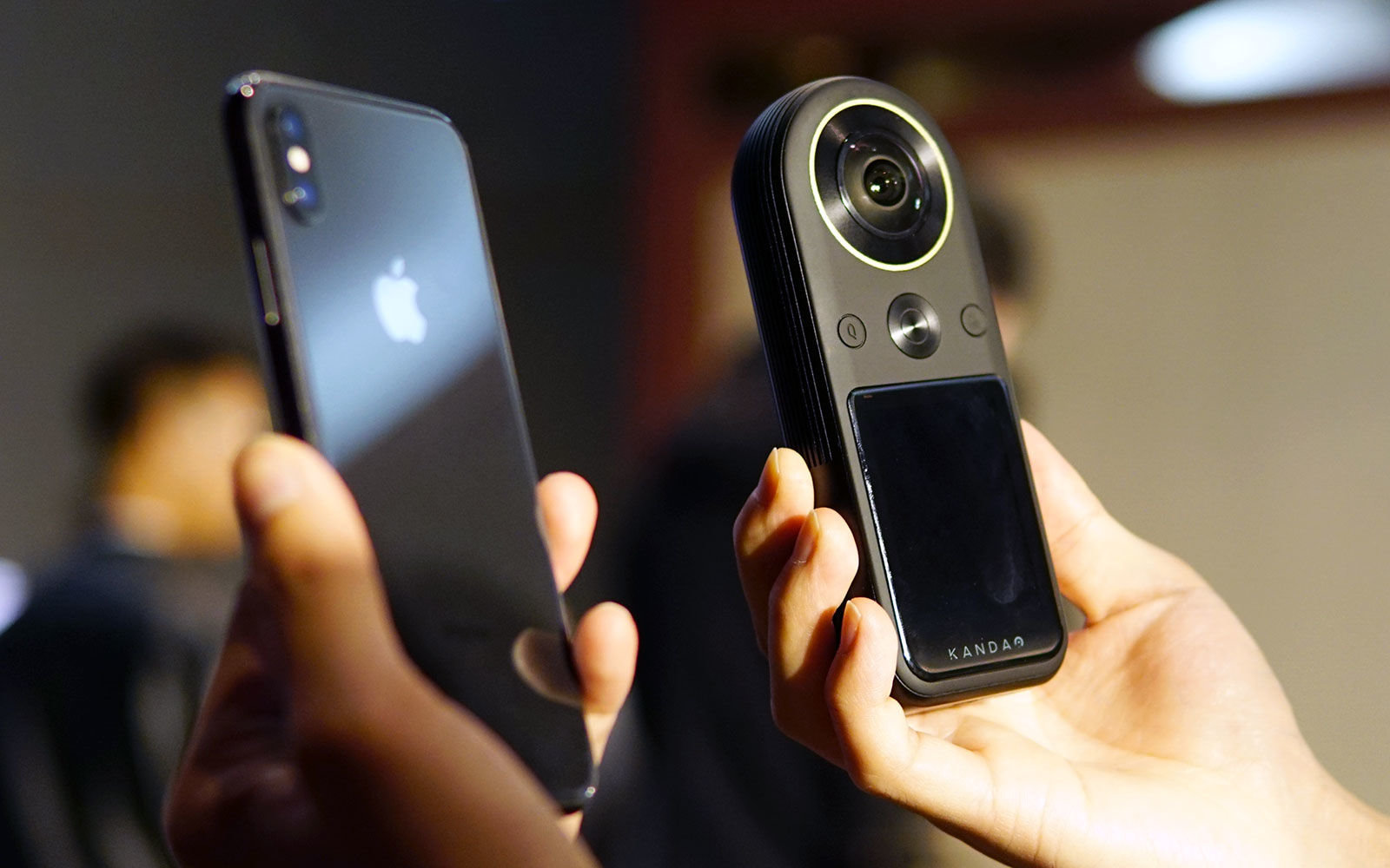 A menor câmera 8K 360° do mundo pode caber no seu bolso