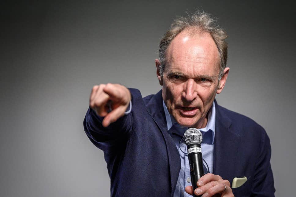 Tim Berners-Lee quer salvar a web. Ainda dá tempo?