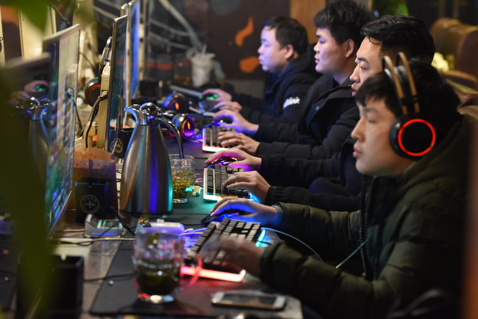 Regras da internet na China exigem algoritmos que recomendam conteúdo 'positivo'