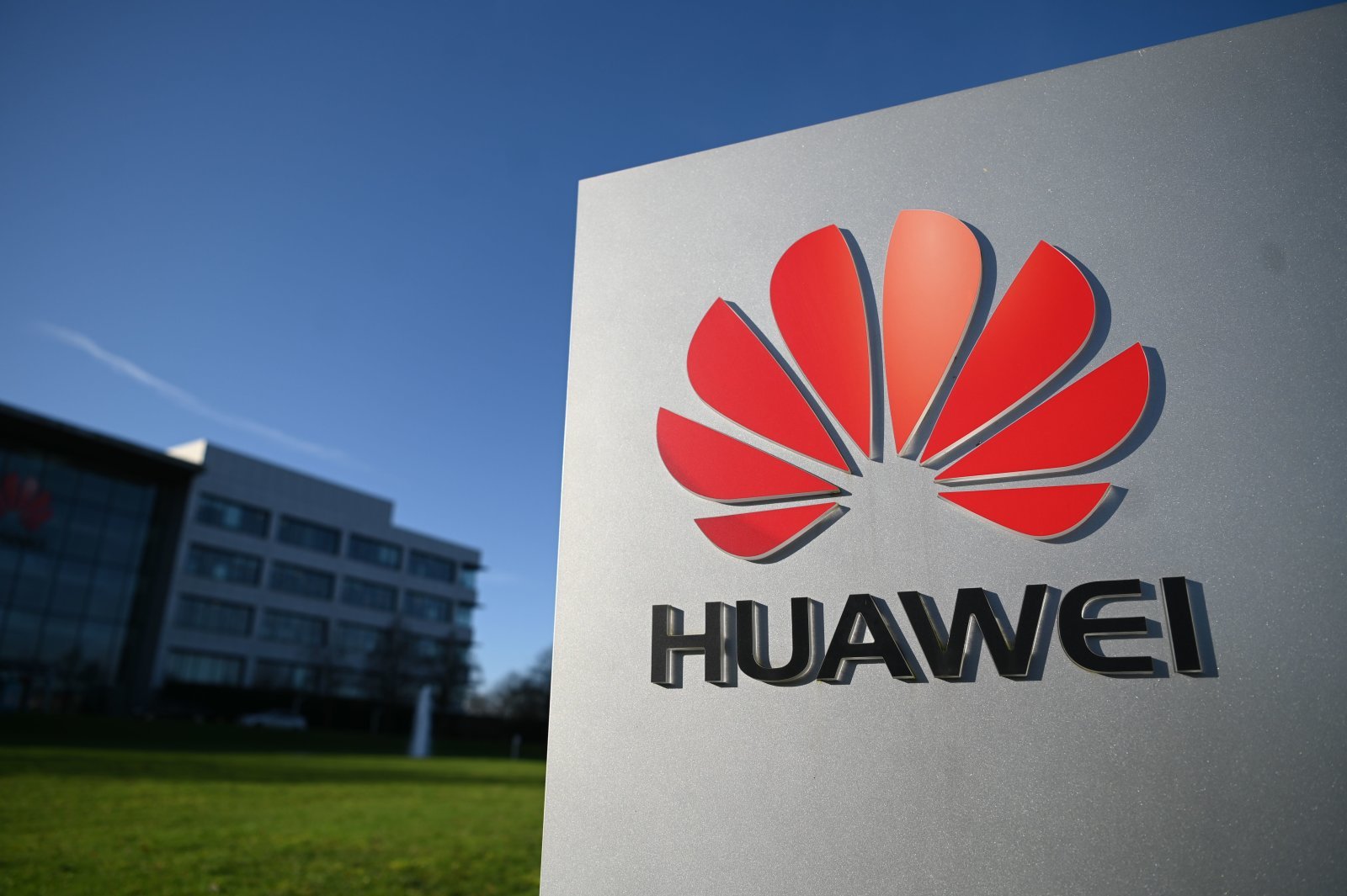 huawei-quer-fazer-carros-eletricos-ainda-este-ano