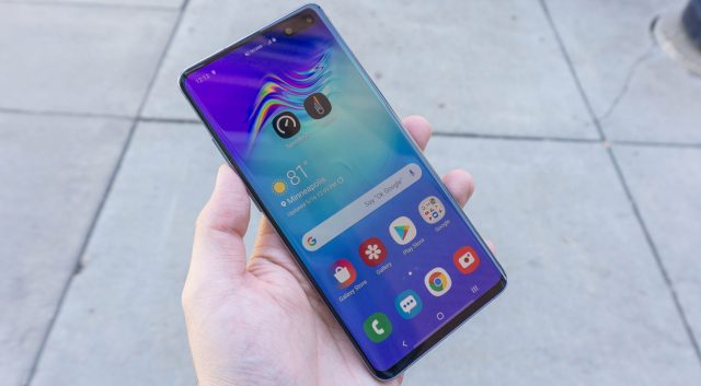 Samsung diz que novos OLED emitem menos luz azul e são otimizados para o 5G