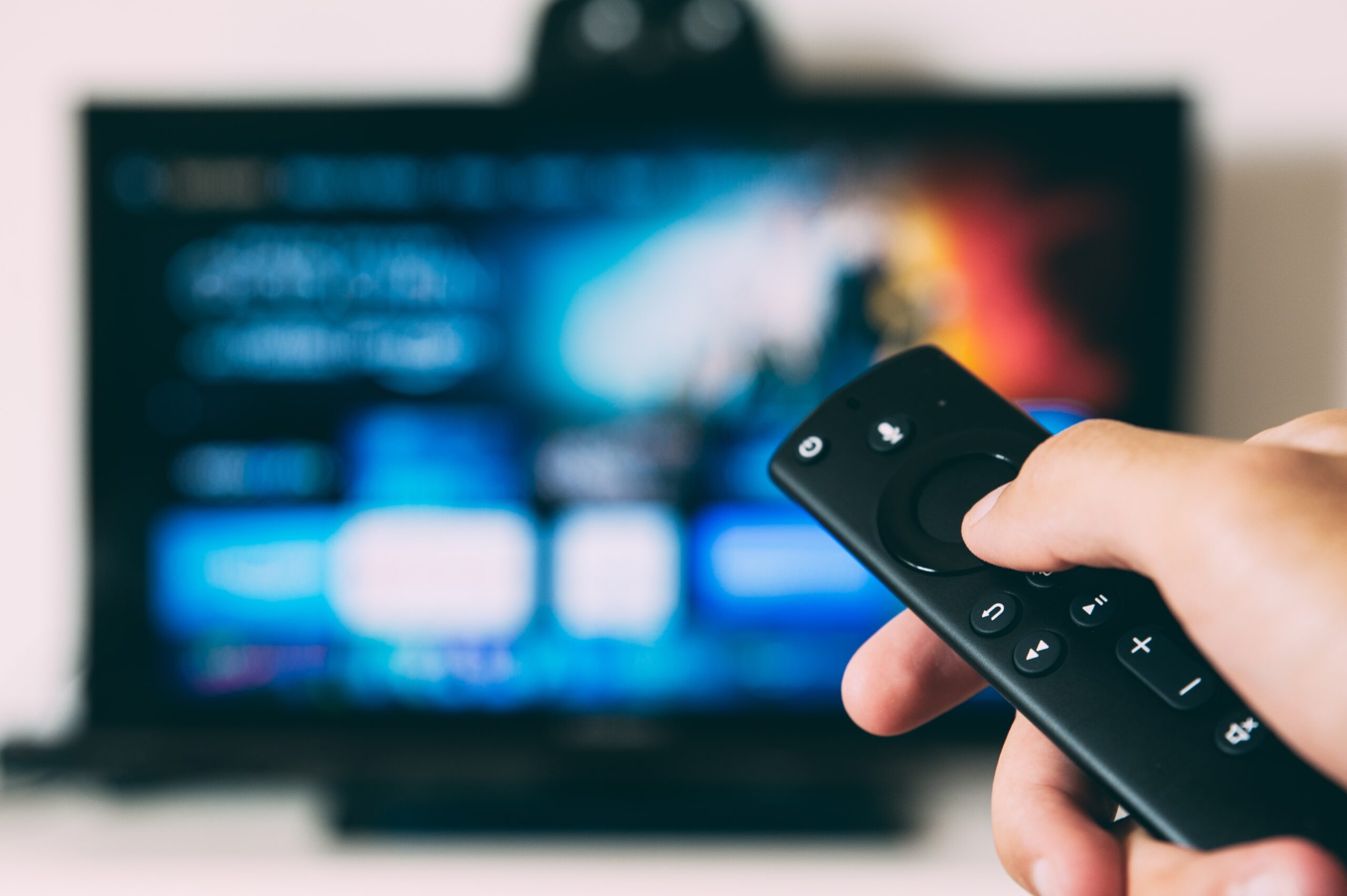 vale-a-pena-ter-um-aparelho-de-iptv-ao-inves-de-uma-assinatura-a-cabo