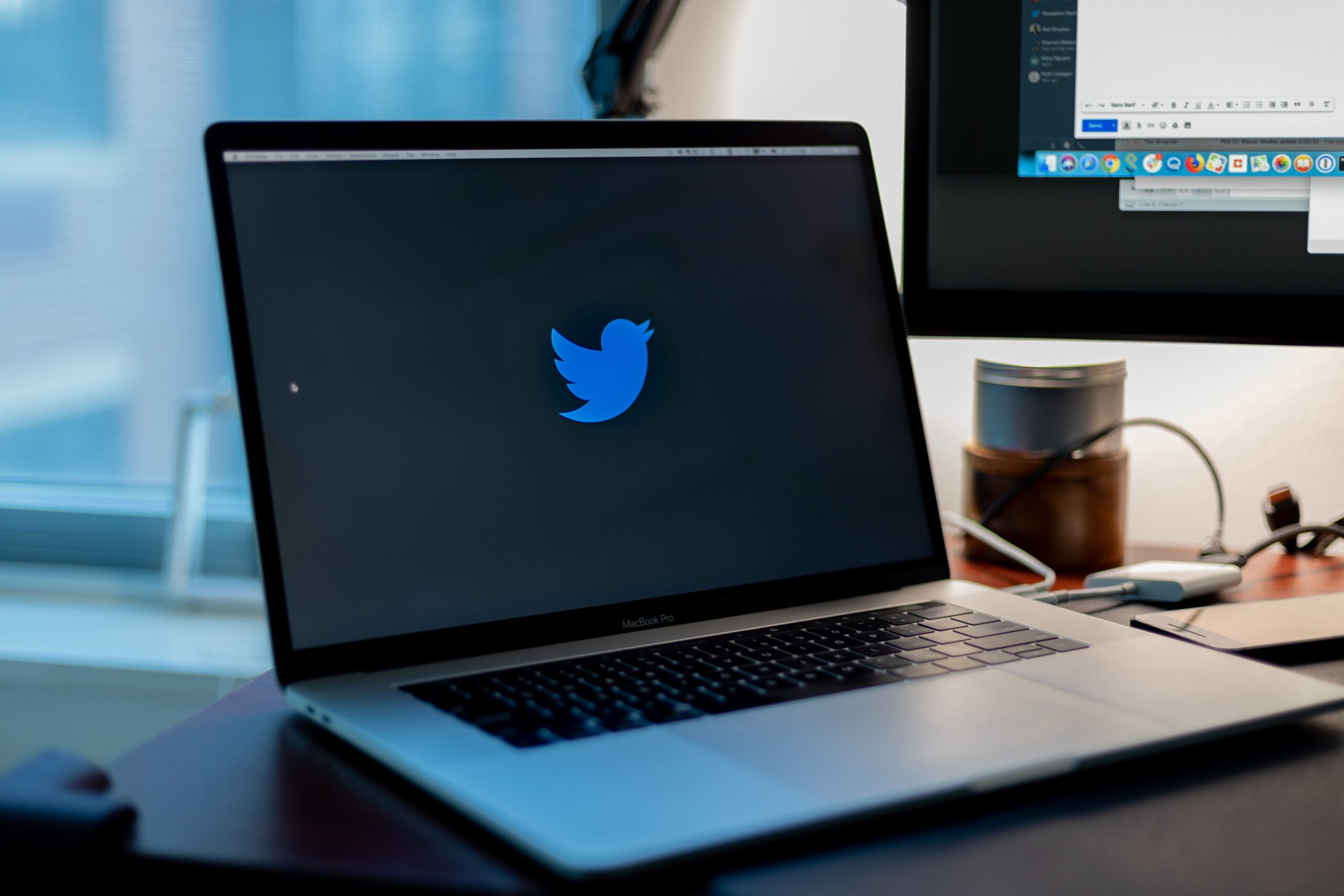 Será mais difícil conseguir o sinal azul de conta verificada no Twitter