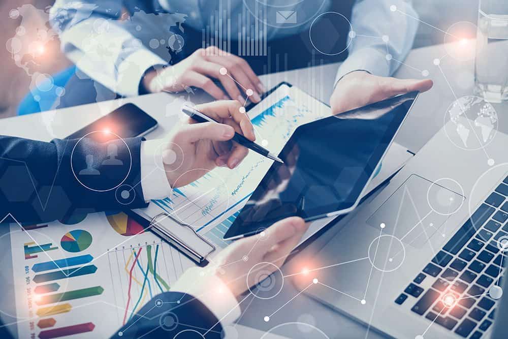 Salário no ramo de serviços de TI cresce acima da média da economia