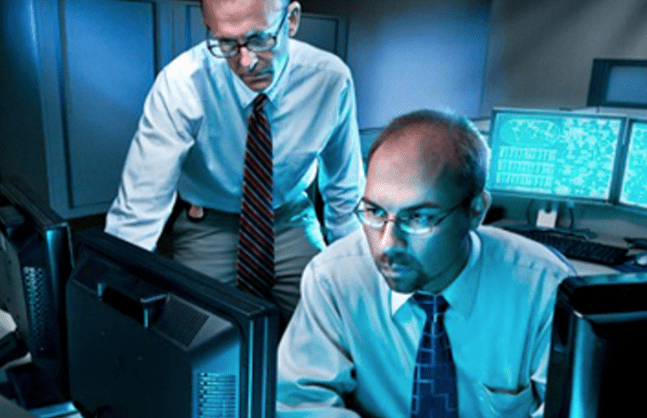 Agente do FBI participa de webinar gratuito sobre crimes cibernéticos