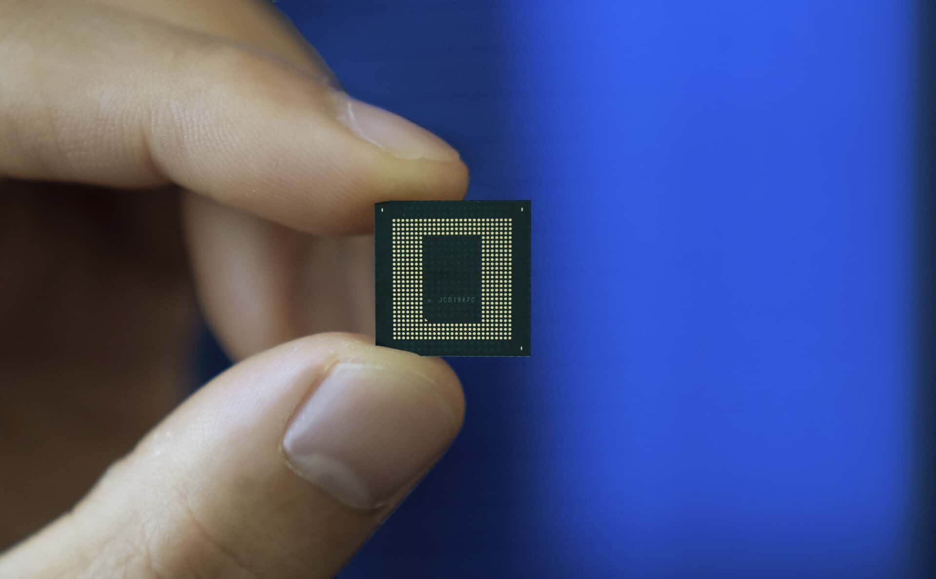 escassez-de-chips-atinge-em-cheio-a-producao-de-smartphones-em-2021