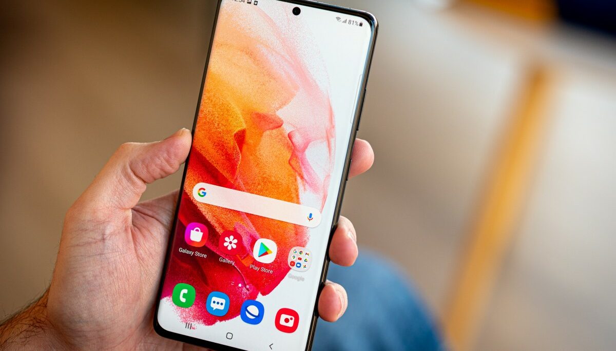 samsung-inicia-producao-em-massa-do-galaxy-s22