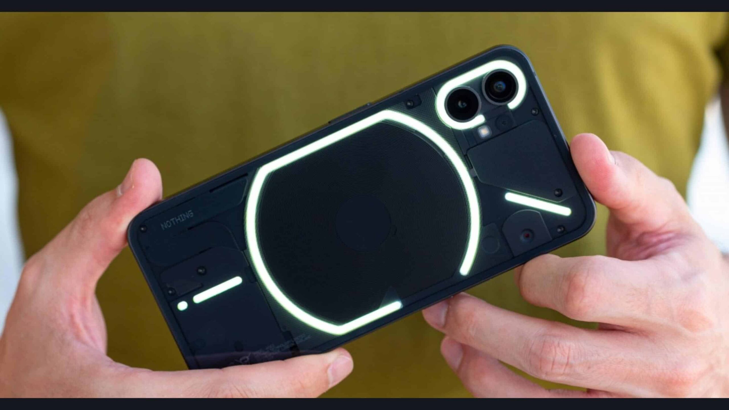 nothing-phone-1-recebe-nova-atualizacao-com-melhorias-na-camera-e-correcao-de-bugs