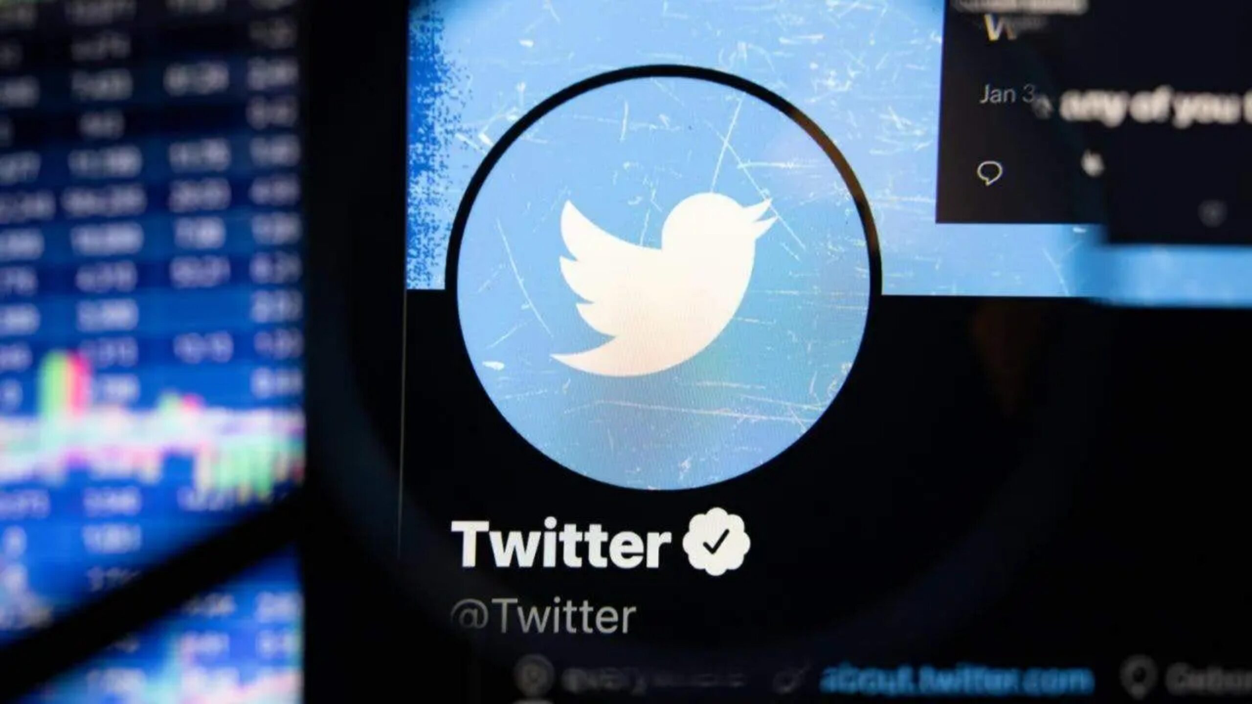 twitter-remove-selos-de-verificacao-das-contas-verificadas-antes-dos-planos-de-assinatura