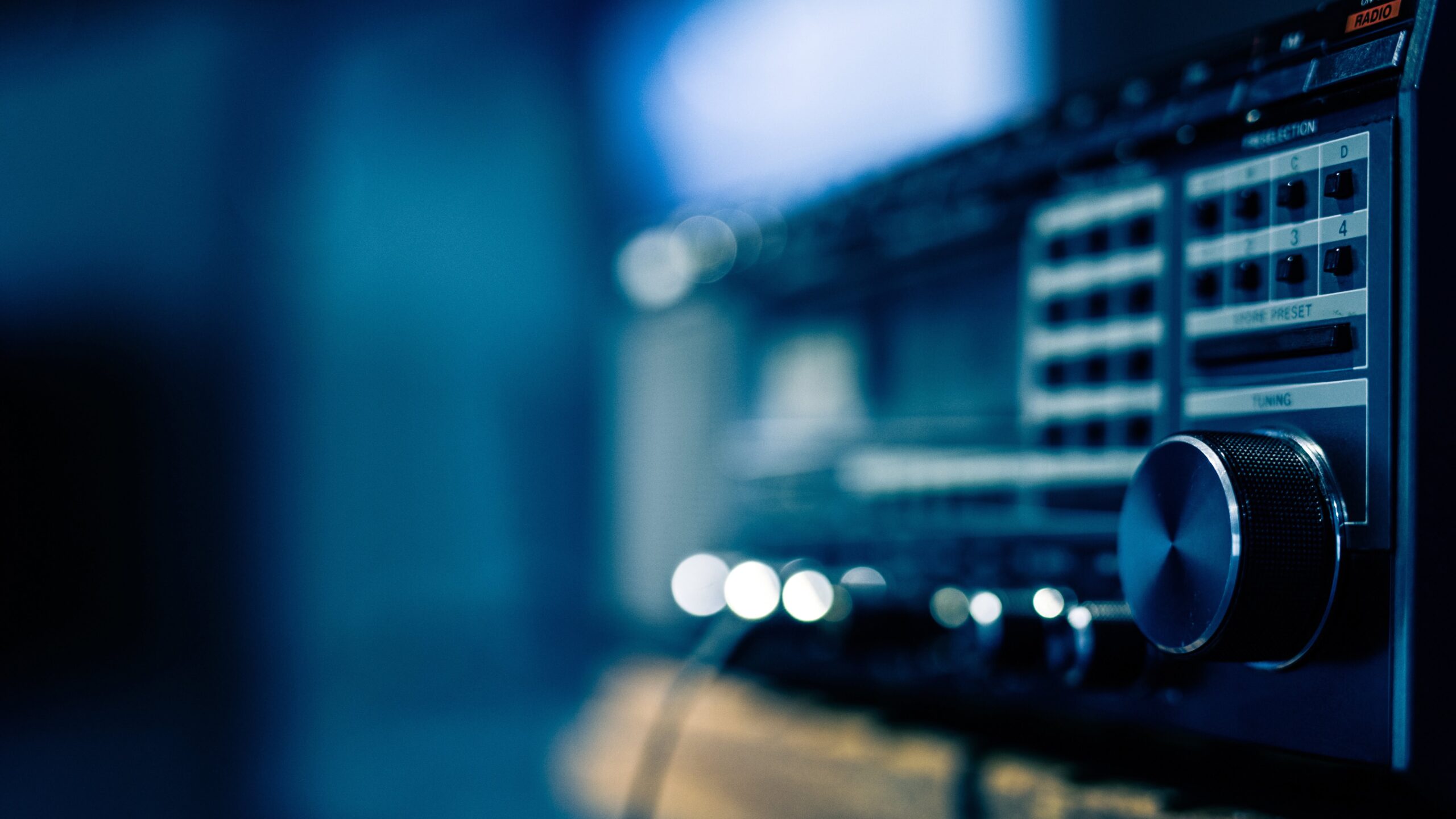 7-aplicativos-de-radio-online-baseados-em-terminais-de-codigo-aberto-e-gratuitos