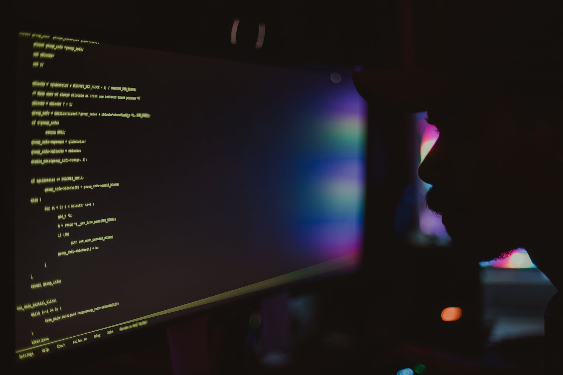 A História do Terminal Linux 1 pessoa programando hacker