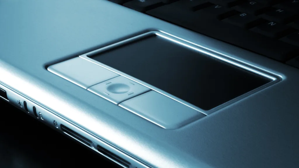 Imagem de um touchpad em um notebook