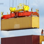 Imagem representando o gerenciamento de contêineres no Linux com Docker, simbolizando a movimentação e organização de contêineres.