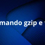 Ilustração de pinguim do Linux com a palavra 'Comando gzip e tar' em fundo de código digital, representando o uso dos comandos gzip e tar para compressão de arquivos no Linux