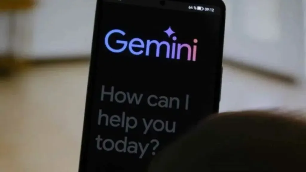 Imagem de smartphone com a logomarca do Gemini