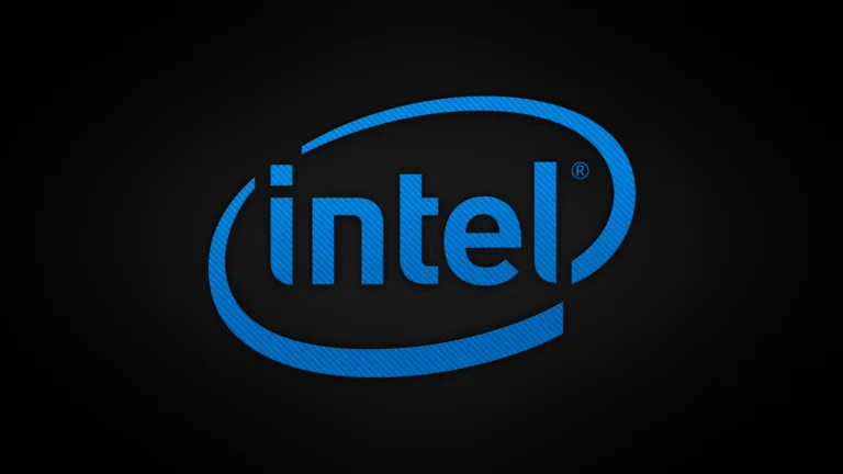 Logotipo da Intel em azul sobre um fundo preto texturizado, representando a identidade visual da marca.