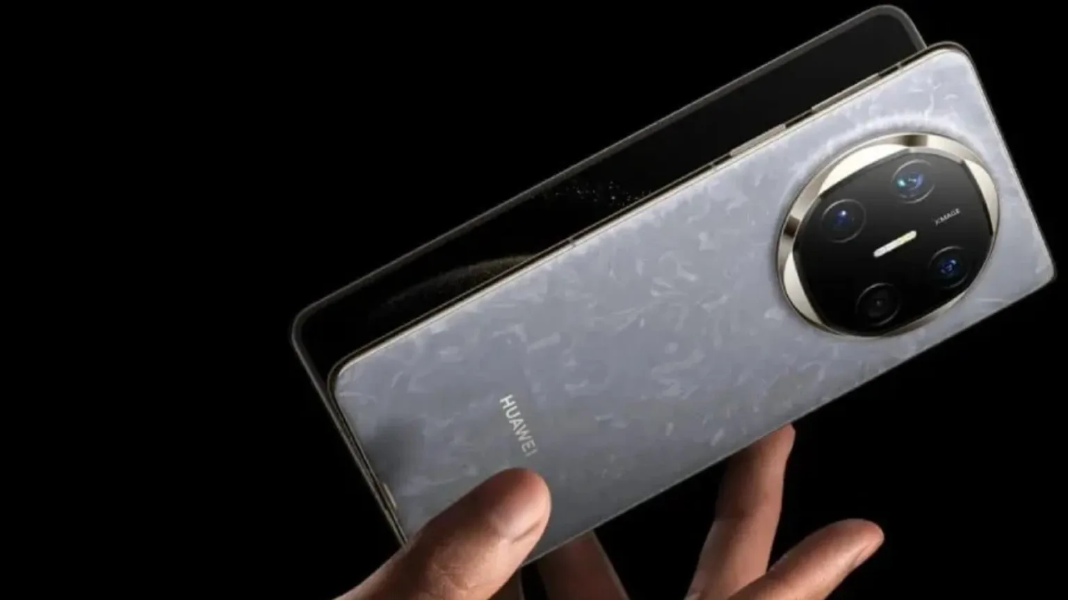 Huawei avança na corrida global de telefones dobráveis, superando expectativas 1 Huawei dobrável