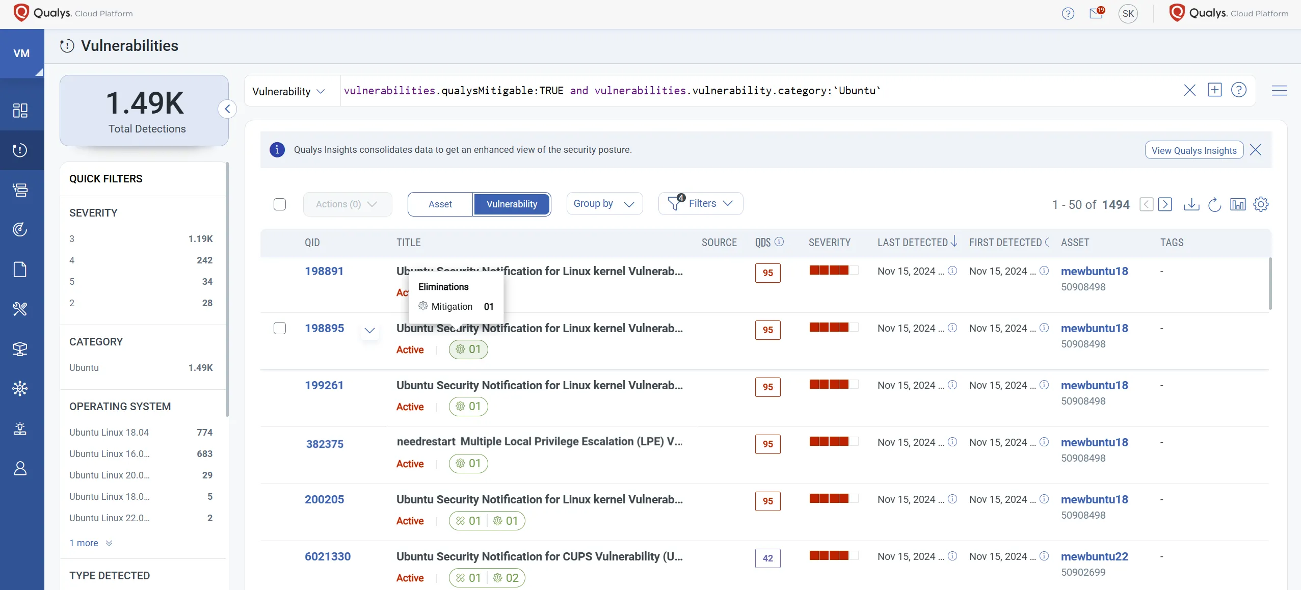 Tela da plataforma Qualys Cloud mostrando a aba de vulnerabilidades com 1,49 mil detecções relacionadas ao Ubuntu. Detalhes incluem gravidade, categoria, sistemas operacionais afetados (Ubuntu 18.04, 16.04, entre outros), e status de mitigação para algumas vulnerabilidades críticas, como LPE e notificações de segurança do kernel.