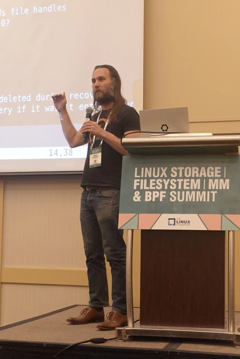 Desenvolvedor do BcacheFS é suspenso por agressão verbal a colaborador do Linux Kernel 2 tikFlzpl lsfmb overstreet