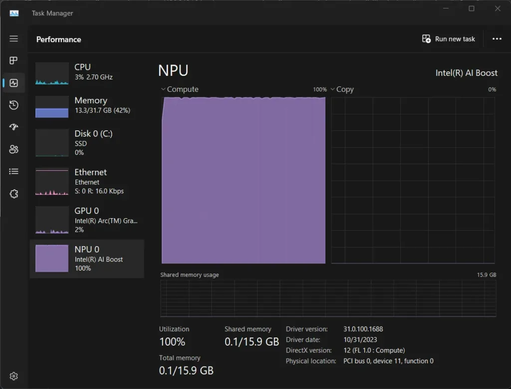 Captura de tela do Gerenciador de Tarefas mostrando o uso de uma unidade de processamento neural (NPU), incluindo detalhes como utilização de 100%, memória compartilhada e informações do driver em um sistema Intel AI Boost.