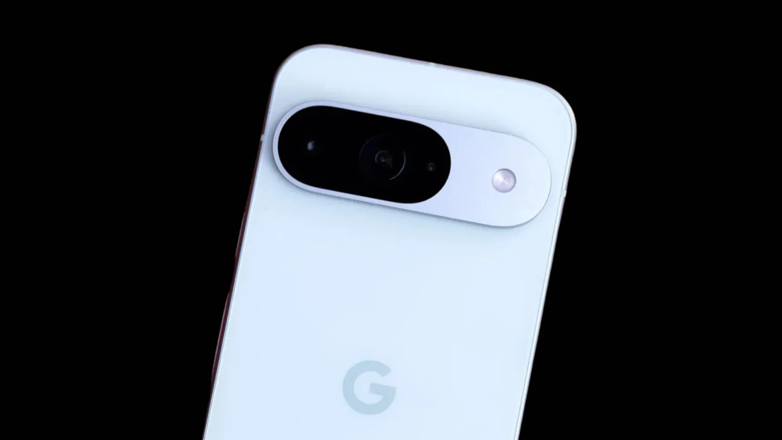 Atualização de abril do Android 15 corrige falhas na tela e câmera do Pixel 1 Pixel 11