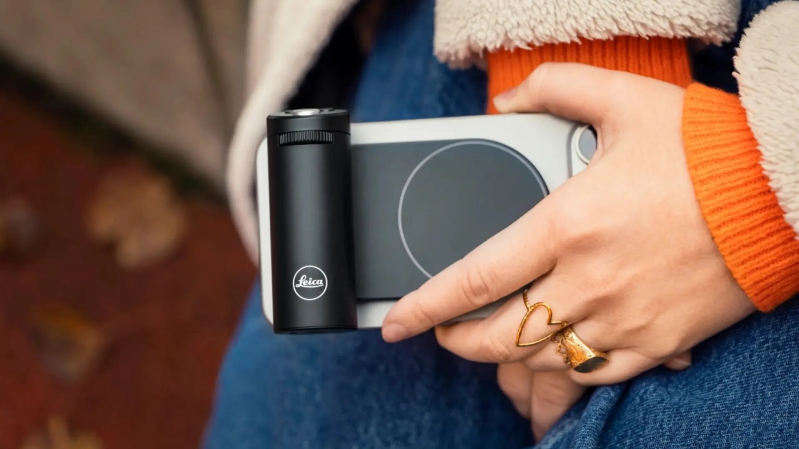 Leica Lux Grip: suporte premium para fotografia com iPhone 2 Leica Lux Grip iPhone