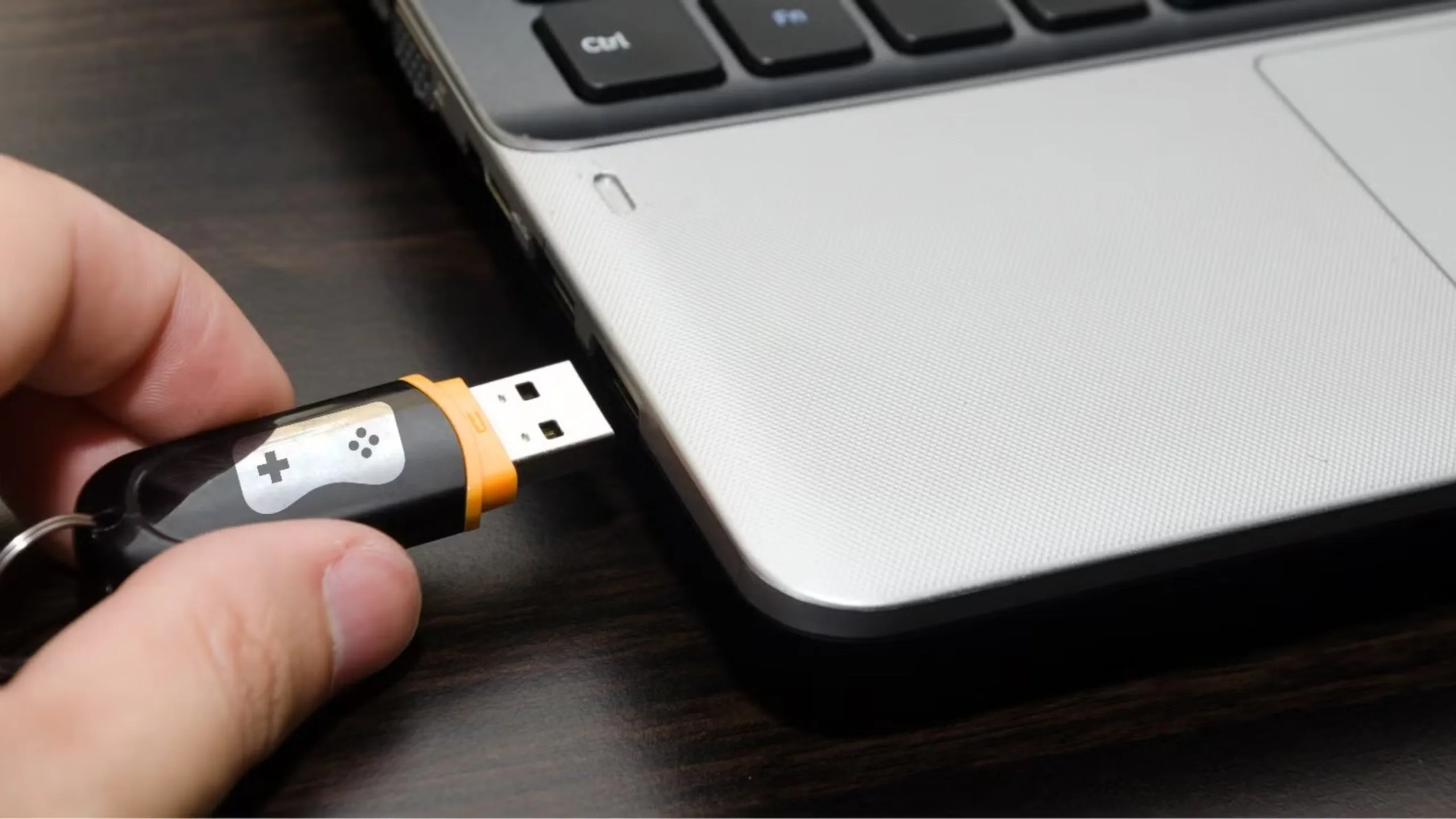Transforme seu pen drive em um console portátil de jogos retrô 2 Jogos retrô USB