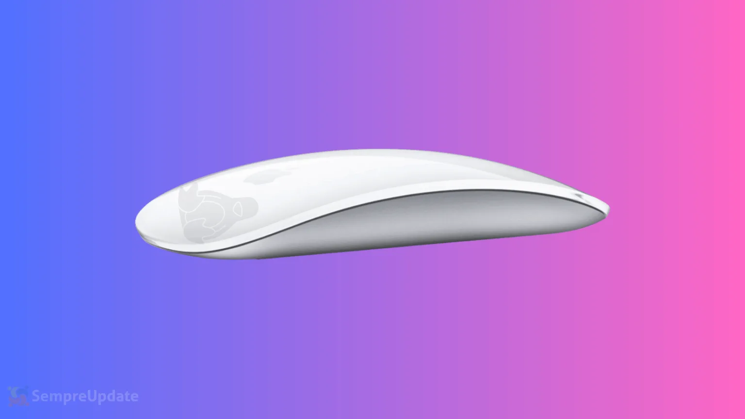 Foto do Apple Magic Mouse 2 USB-C conectado a um notebook Linux, com terminal exibindo uname -r e um ambiente gráfico ao fundo.