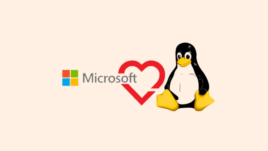Logo da Microsoft ao lado do mascote Tux, simbolizando a abertura do WSL Open Source.