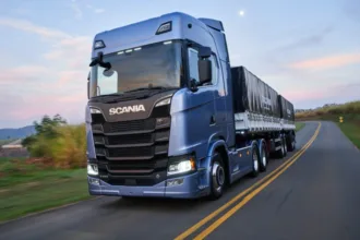 Caminhão Scania