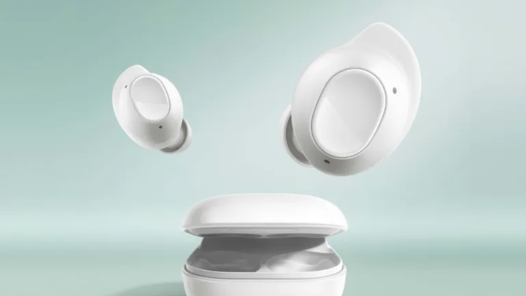 Fones de ouvido Galaxy Buds Core da Samsung em destaque, possíveis sucessores do Buds FE