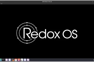 Interface do Redox OS com COSMIC Desktop e terminal aberto destacando microkernel em Rust