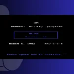 Imagem do programa ALIEN da IBM em tela preta, exibindo “General utility programs” e versão 2B de 1982, sobre fundo temático do Linux, simbolizando o conceito de projeto alienígena IBM Linux na história da computação.