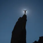 Imagem metafórica representando como o Linux sobreviveu e prosperou apesar das estratégias Microsoft contra Linux.