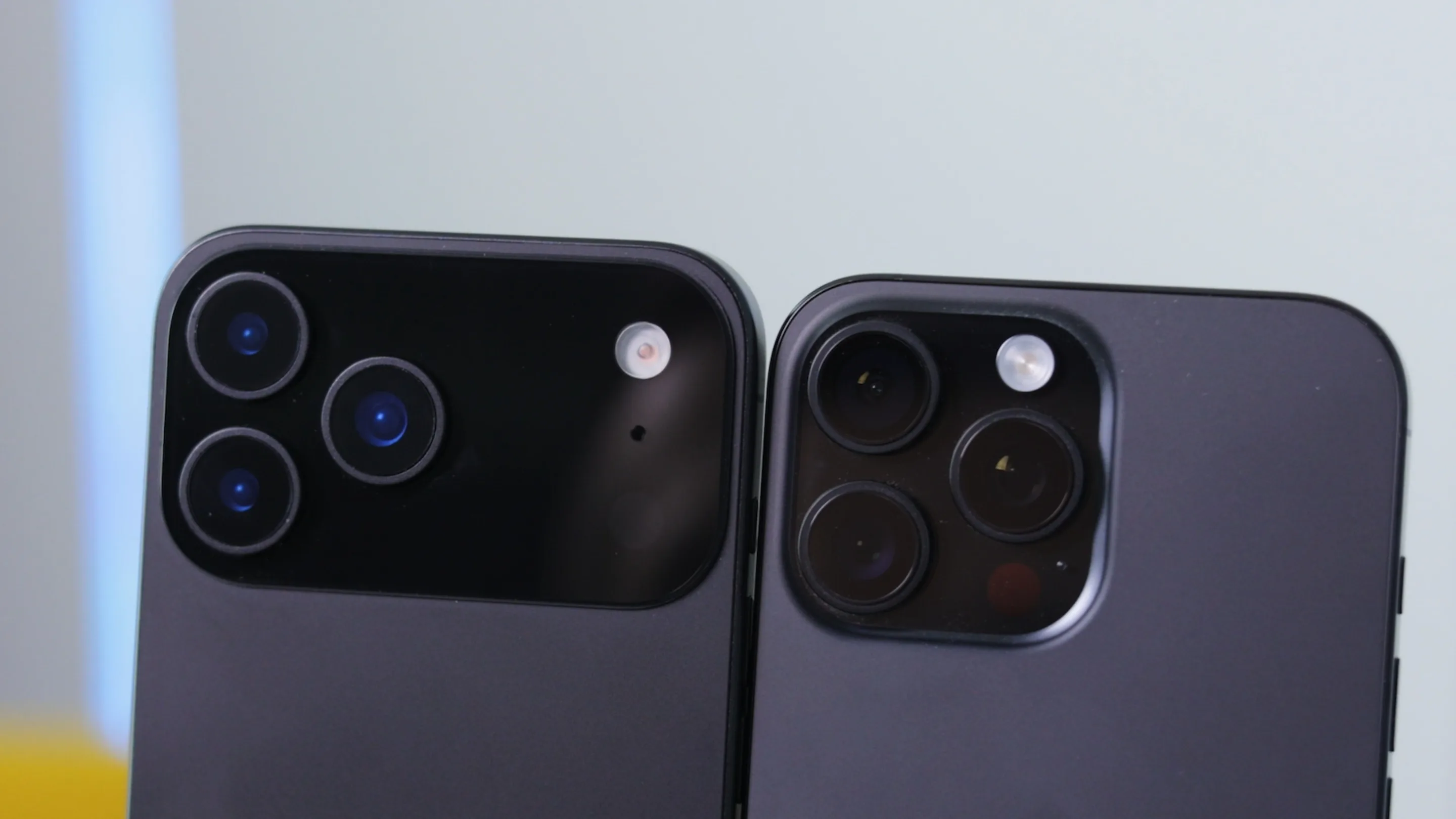 iPhone 17