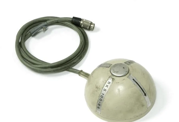 Protótipo do mouse em 1968 - Telefunken - Foto: Richards, Mark