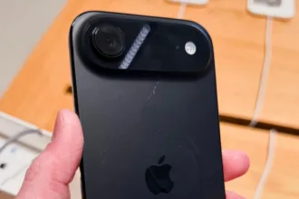 iPhone 17