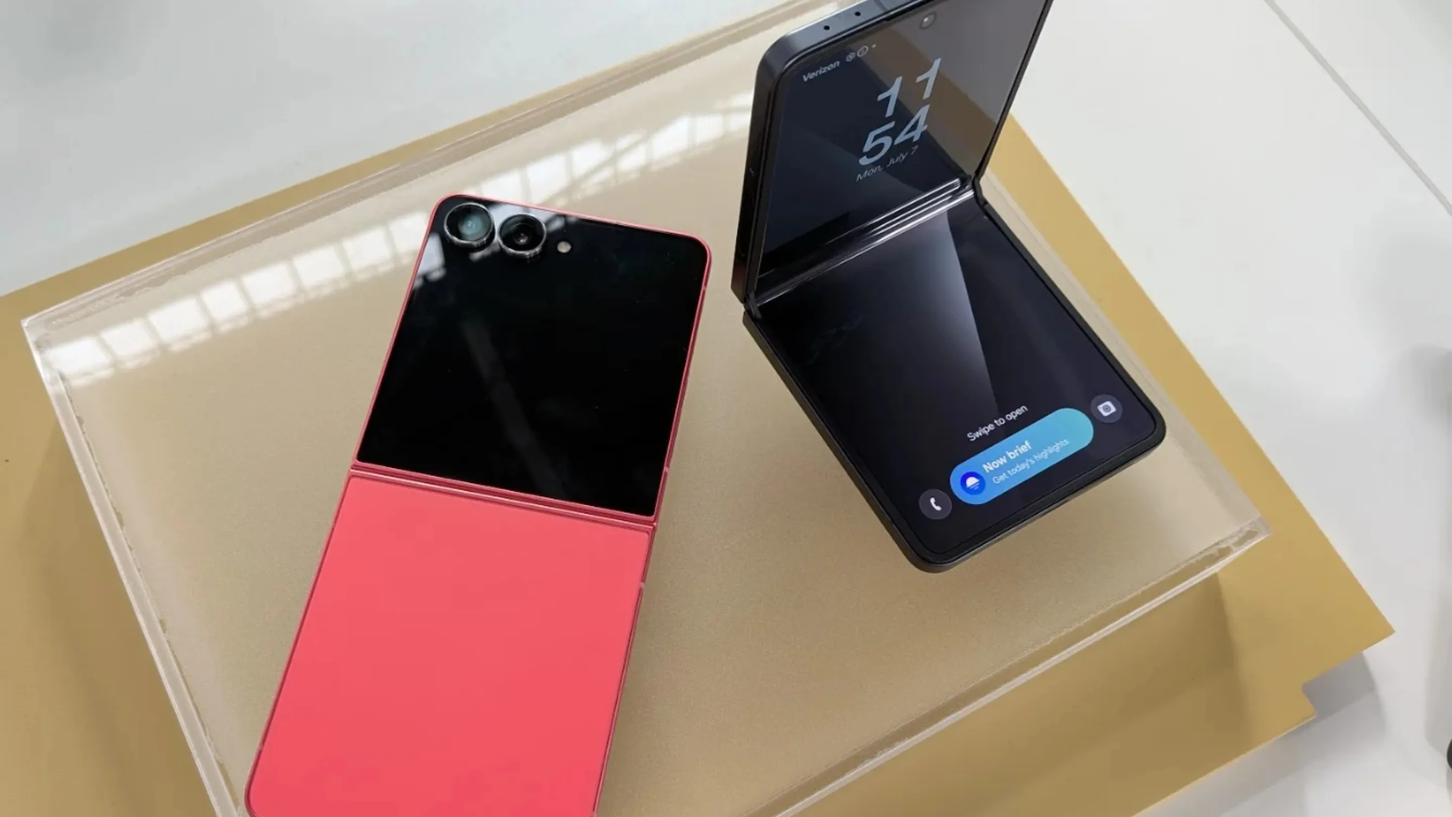 iPhone Flip
