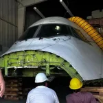 Entusiastas constroem cockpit do Boeing 747 para simulador de voo