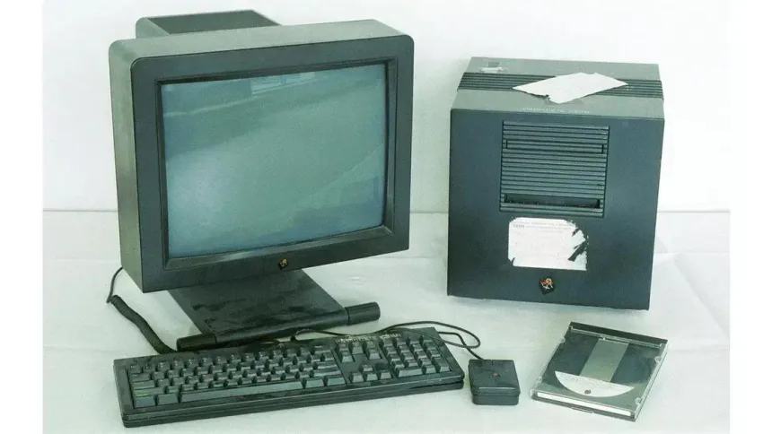 A Revolução do NeXT Computer: Impacto Histórico e Tecnológico