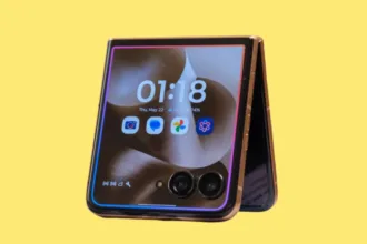 ywPdviX5 razr ultra 2026 vs 2025 2