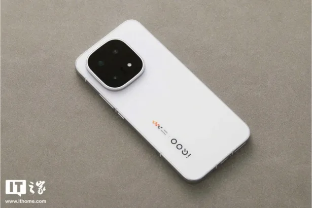 XwrrP1Wi iqoo 16 vazamento bateria 8000mah