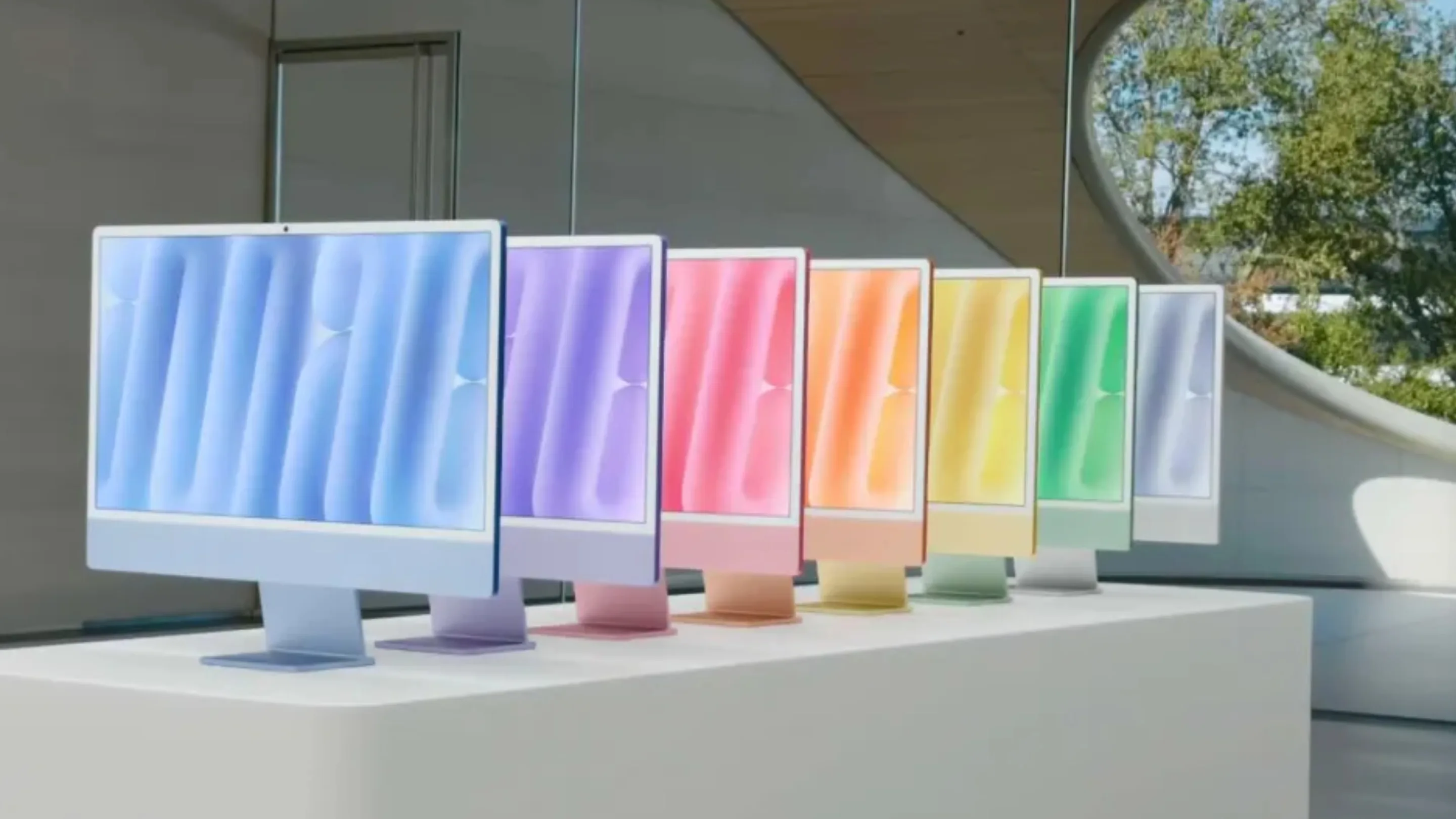 Roteiro de lançamentos dos Macs vaza com novos chips e OLED