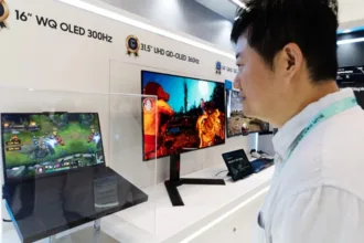 9Pg2be7A painel oled 300hz laptops 2